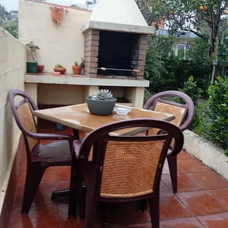 Jardin, Terraza Y Barbacoa * O Grove