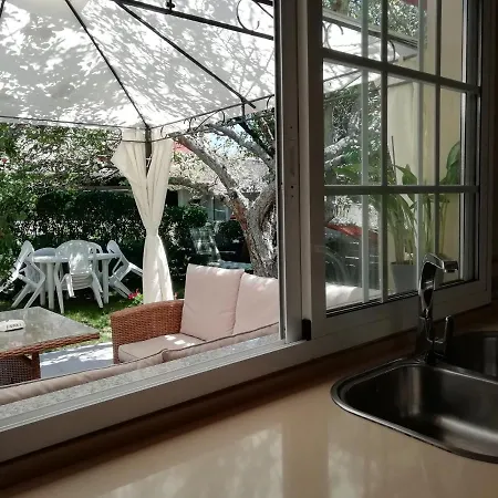 Jardin, Terraza Y Barbacoa דירה *