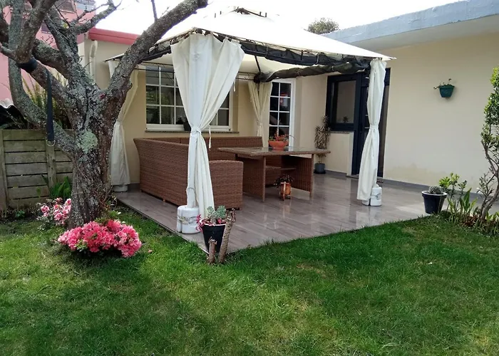 Jardin, Terraza Y Barbacoa * 格罗韦