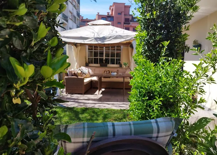 Jardin, Terraza Y Barbacoa * 格罗韦