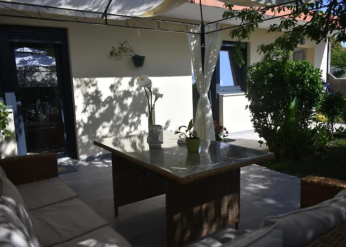 Jardin, Terraza Y Barbacoa 公寓