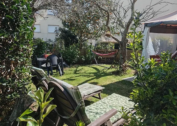Jardin, Terraza Y Barbacoa 格罗韦