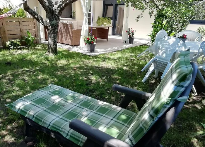 Jardin, Terraza Y Barbacoa 公寓 格罗韦